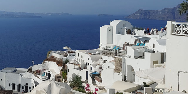 Make international payments and transfers to Santorini, Greece